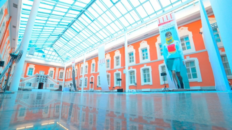 Уплотнитель ТПУ-007 для стеклопакетов при ремонте атриума Комендантского Дома в Петропавловской Крепости в г. Санкт-Петербург. 