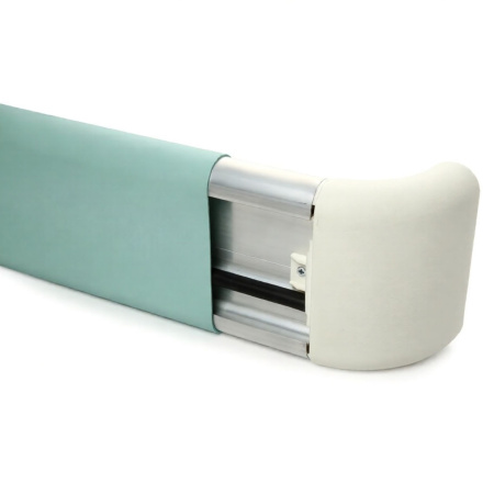 Поручень отбойник из ПВХ на алюминиевом профиле 145*4000 мм