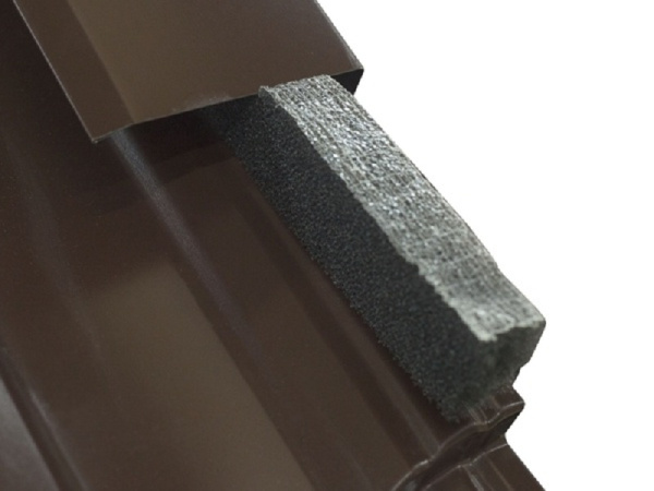 Уплотнитель универсальный саморасширяющийся с клеевым слоем