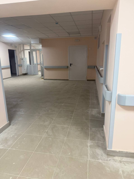 Отбойник-поручень на виниловом каркасе 140*4000 мм